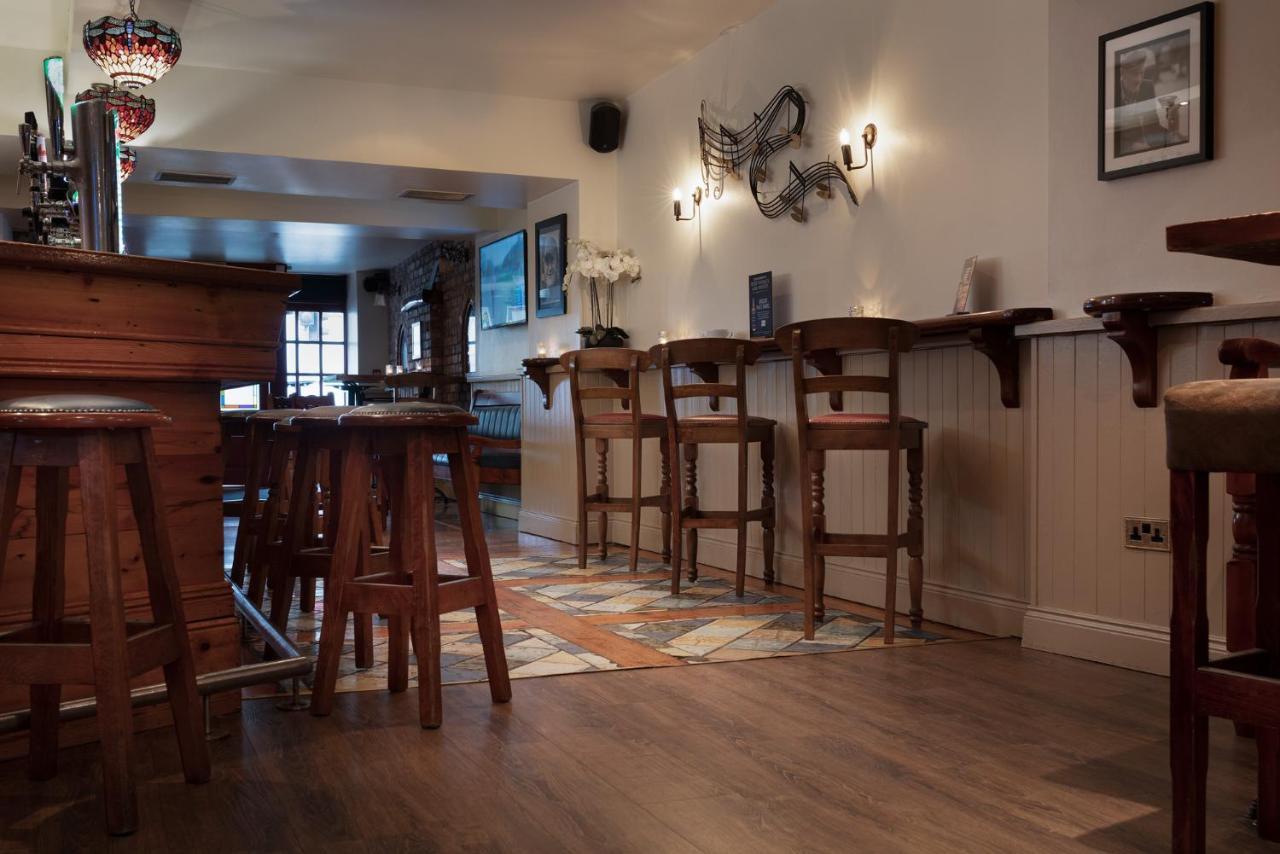 The Wander Inn Bar & Accommodation Кенмар Экстерьер фото