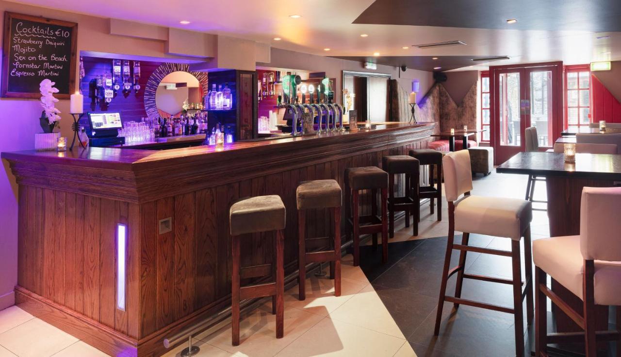 The Wander Inn Bar & Accommodation Кенмар Экстерьер фото